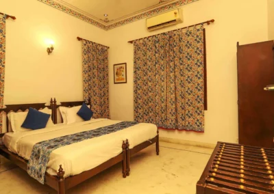 hotel-restaurant-in-udaipur