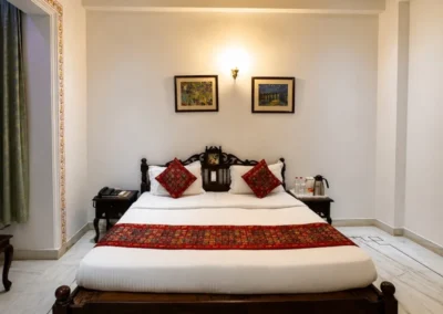 hotel-rooms-in-udaipur-old-city