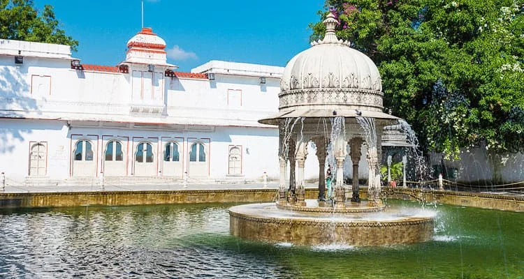 saheliyon-ki-bari-udaipur